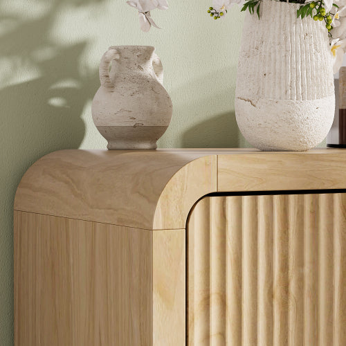 Yarmouth sideboard seen from the side