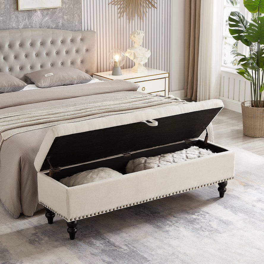Fenwick linen bed bench in a bedroom