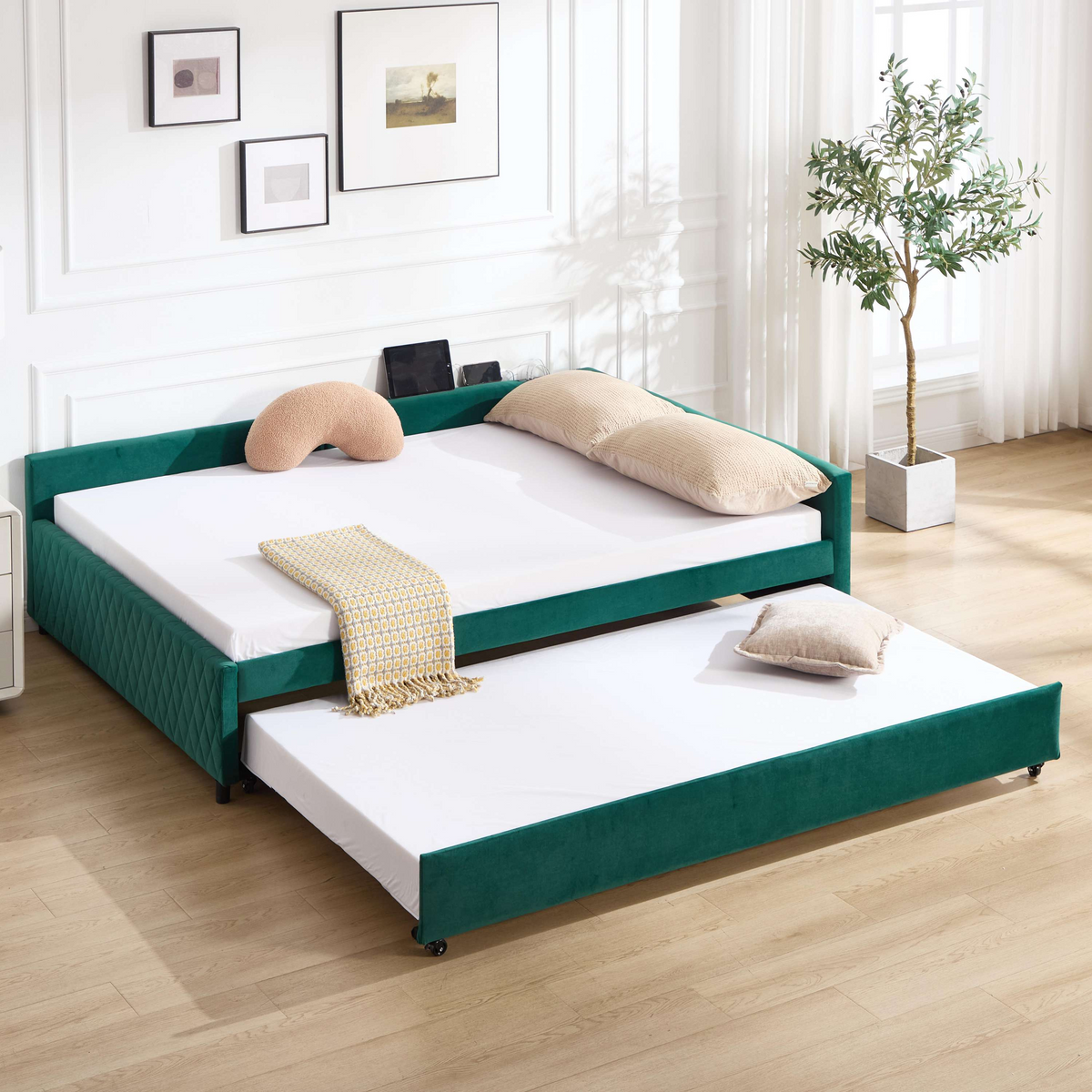 Hartland Velvet Daybed with Trundle